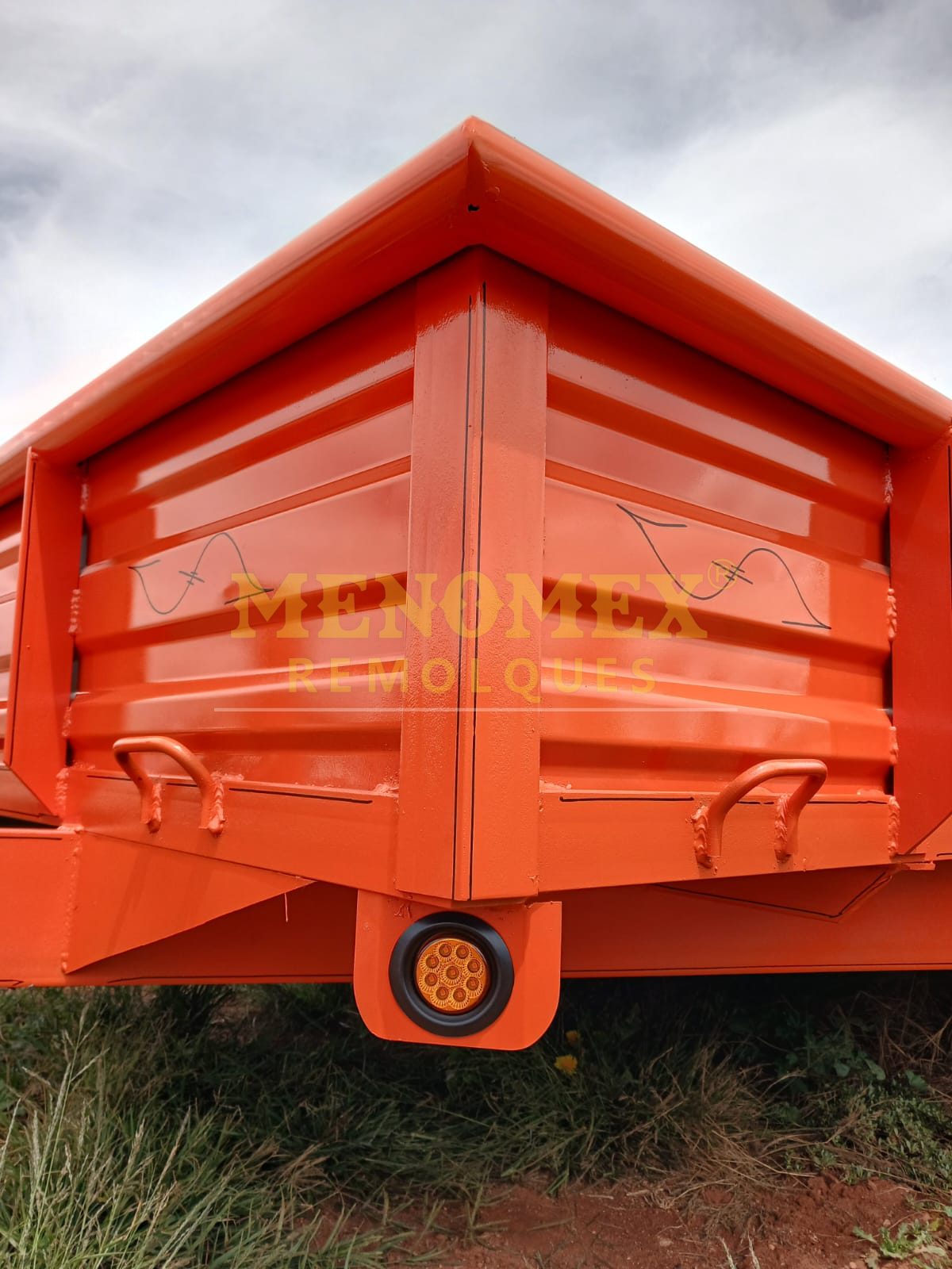 Cama Baja Cerrada 8 Birlos 7x16